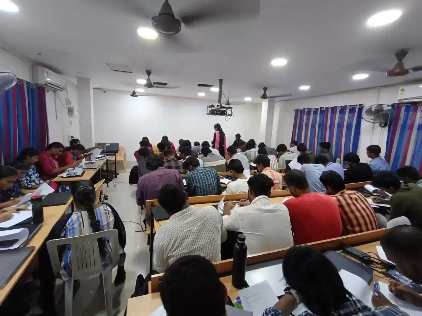 Advanced Java Full Stack Course with Placement in Chennai | Uniq Jobs