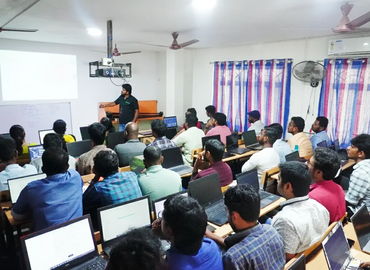 Best .NET Full Stack Developer Course in Chennai | Uniq Jobs